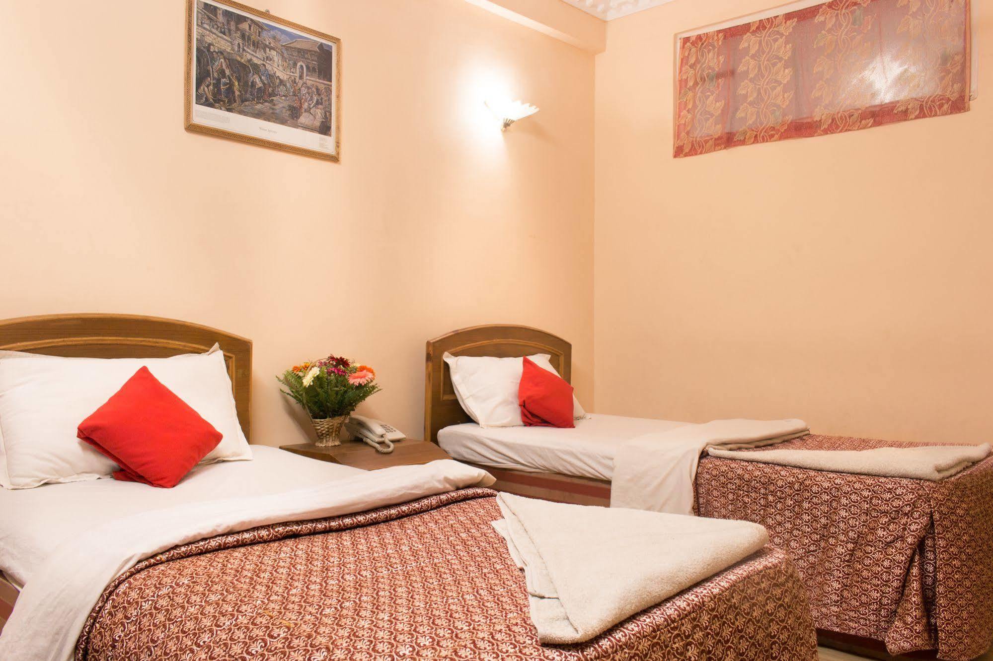 Hotel Kamal Katmandu Dış mekan fotoğraf
